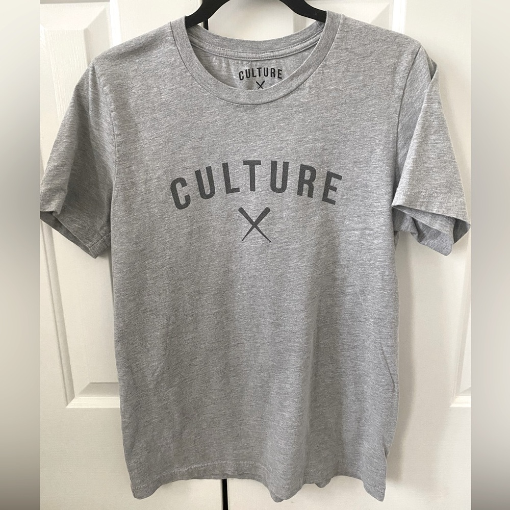 Culture Baseball T-Shirt.  Men Size Medium.  Color Grey. EUC.